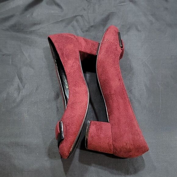 ATHENA ALEXANDRA KAPRI WOMEN'S BLOCK HEEL PUMP - Picture 9 of 13